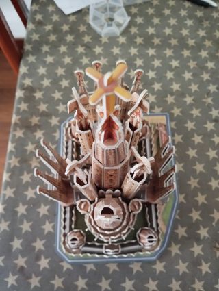 Puzzle 3D Ravensburger y cartón pluma