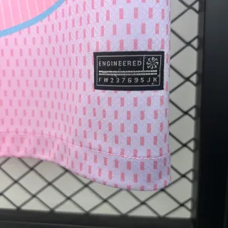 Camiseta de Fútbol Edición Especial Rosa 2026