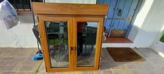 Ventana PVC con persiana motorizada