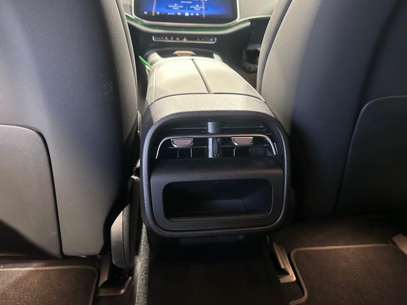 Mercedes-Benz Clase E 2024, foto 28