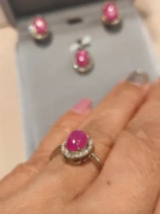 Conjunto Rubí Estrella Natural con Diamantes