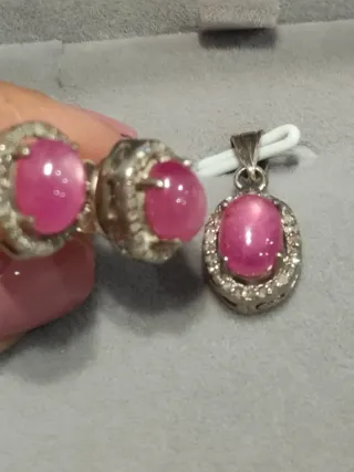 Conjunto Rubí Estrella Natural con Diamantes