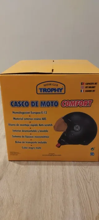 Casco Moto Negro con Visera