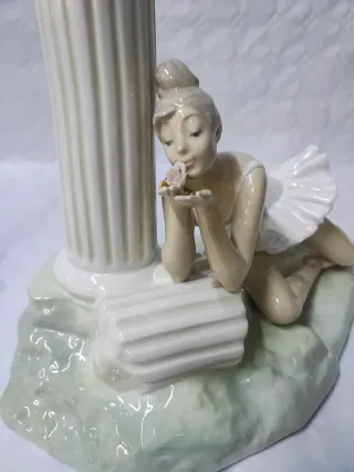 Figura Lladro Bailarina con Flor