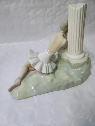 Figura Lladro Bailarina con Flor
