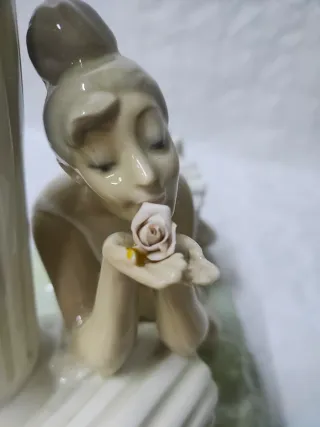 Figura Lladro Bailarina con Flor