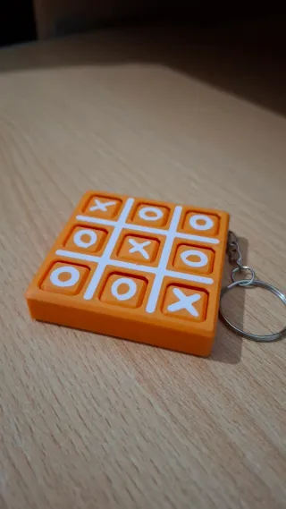 Llavero Tres En Raya