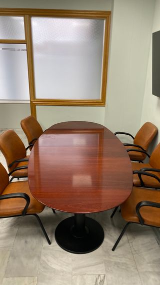 Mesa de reuniones ovalada madera