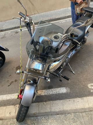 Cambio/vendoHyosung Aguila gv 650 2006 - 12.000 km