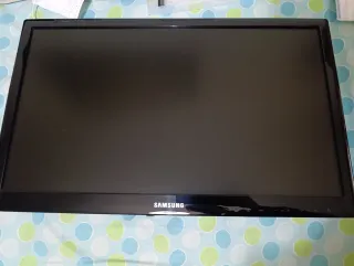 Samsung UE22D5003BW TV 22 casi nueva.