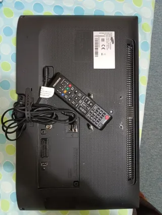 Samsung UE22D5003BW TV 22 casi nueva.