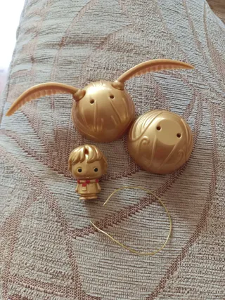 Snitch dorado Harry Potter + muñeco de Ron Weasley