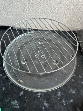 Plato y rejilla microondas