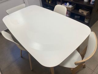 Mesa Ikea Blanca 150x85 + 4 Sillas