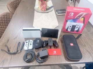 Nintendo Switch OLED Blanca y negro