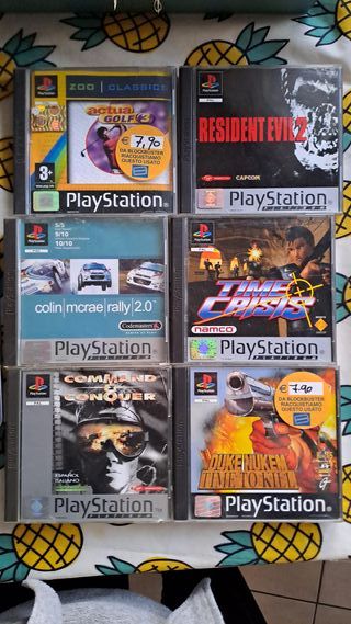 Playstation 1 con 4 controller, giochi e accessori