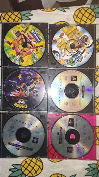 Playstation 1 con 4 controller, giochi e accessori