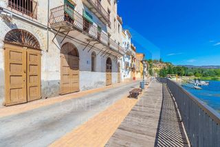 Edificio en venta en Móra d´Ebre