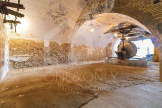 Edificio en venta en Móra d´Ebre