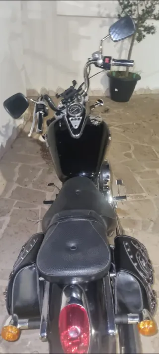 Moto custom negra800cc Kawasaki vulcan