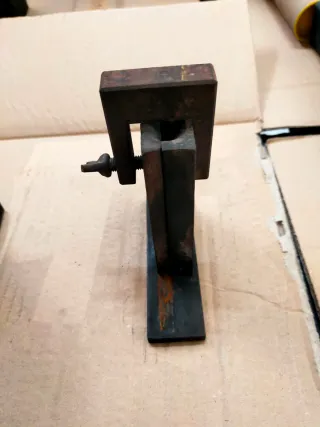 Staffa per fusione metalli per lastra