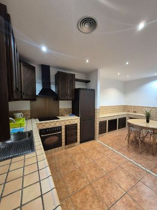 Piso en alquiler en Nueva Andalucía centro en Marbella