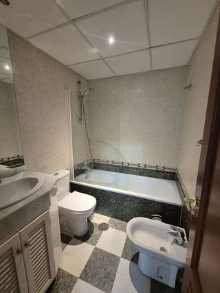 Piso en alquiler en Nueva Andalucía centro en Marbella