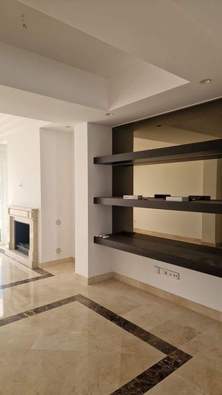 Piso en alquiler en Nagüeles Alto en Marbella