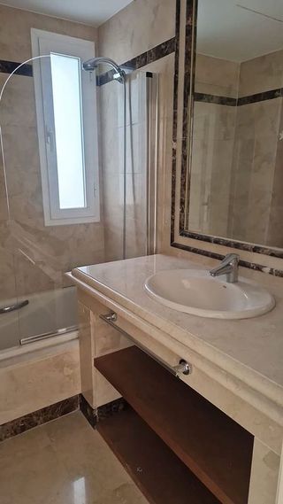 Piso en alquiler en Nagüeles Alto en Marbella