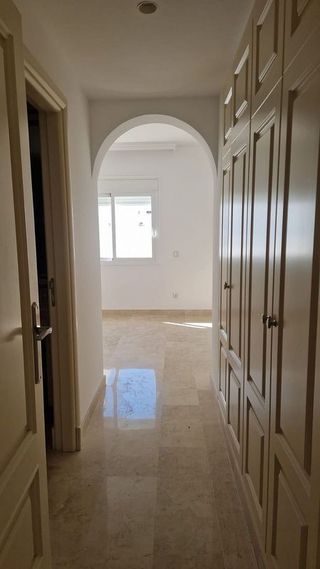 Piso en alquiler en Nagüeles Alto en Marbella
