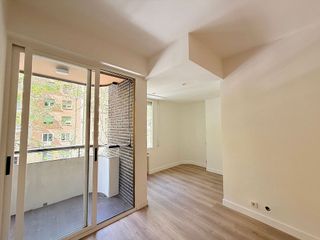 Piso en alquiler en Castillejos en Madrid