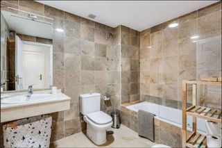 Piso en alquiler en Elviria en Marbella