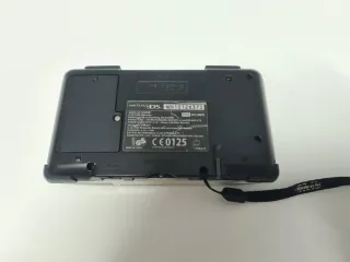 Nintendo DS Plata + Cartucho multijuegos + Funda