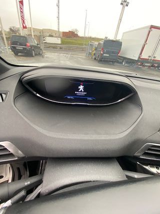 Peugeot 3008 GTLINE eatg 8 12 130cv 2019