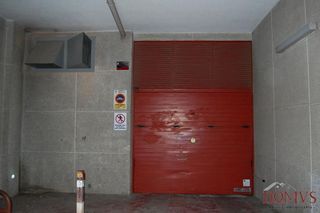 Garaje en venta en Molins de Rei