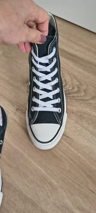 Converse talla 39 color negro