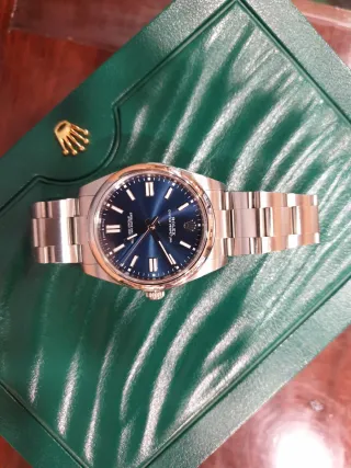 Rolex Oyster Perpetual 41mm Azul - Full Set - 2023