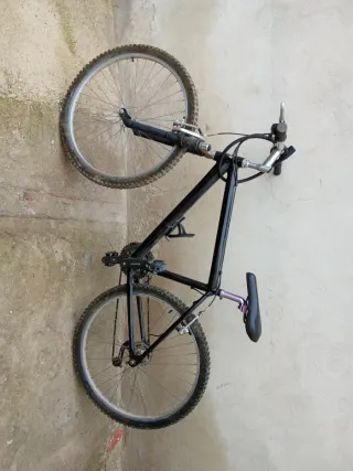 Bicicleta de Montaña Negra