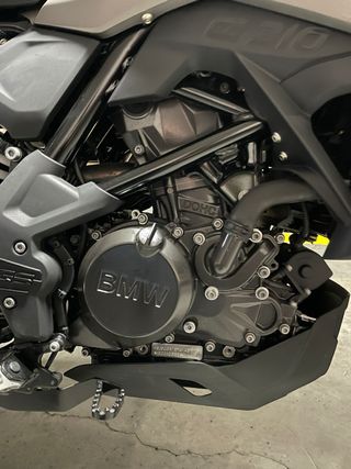 BMW G310GS Top Case (4100€)