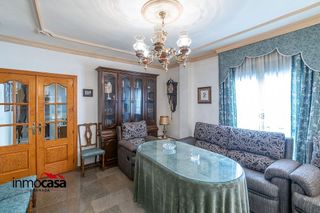 Casa adosada en venta en Loja