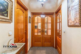 Casa adosada en venta en Loja