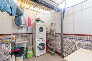 Casa adosada en venta en Loja