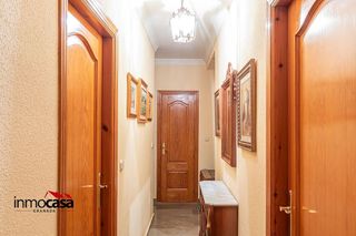 Casa adosada en venta en Loja