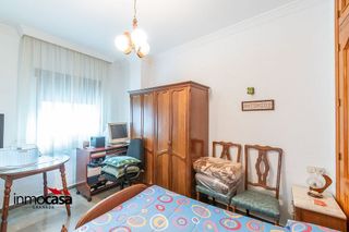 Casa adosada en venta en Loja