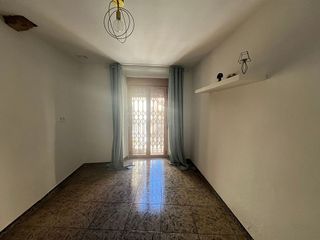 Casa adosada en venta en Guadix