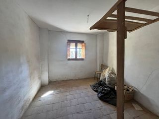 Casa adosada en venta en Guadix