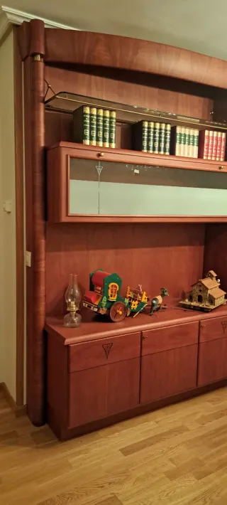 Mueble salón cerezo y cristal