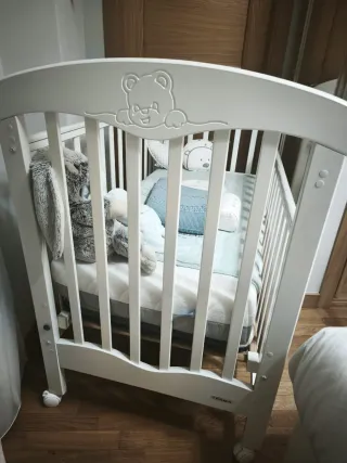 Cuna bebé blanca TRAMA
