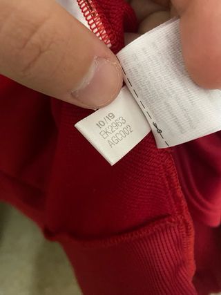 Chaqueta deportiva Adidas roja