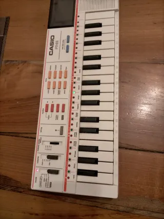 Teclado Casio PT-82 Piano
